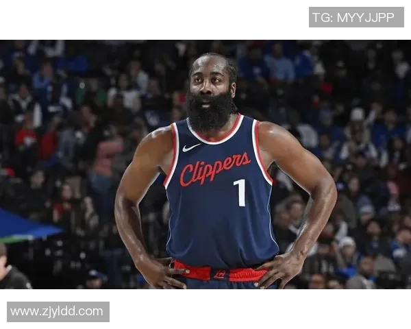 詹姆斯哈登的篮球之路与成就解析：从新秀到联盟巨星的蜕变历程