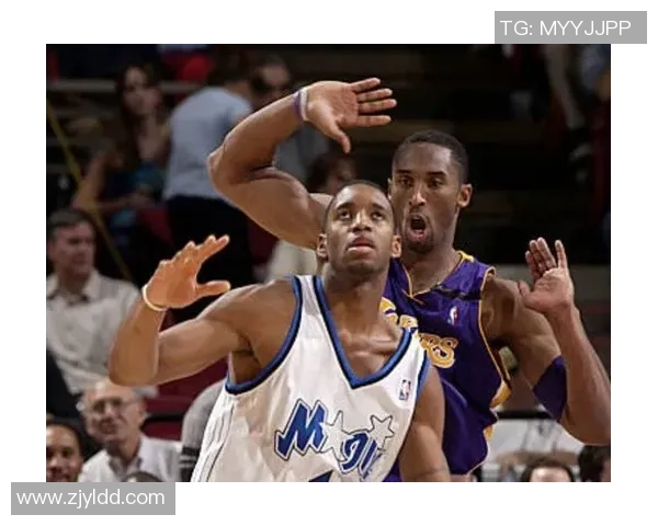 麦迪科比对决回顾：两位巨星的巅峰时刻与传奇瞬间